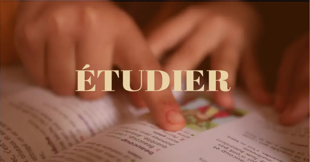 Image dans un carrousel des actions sociales ici qui décrit "Etudier"